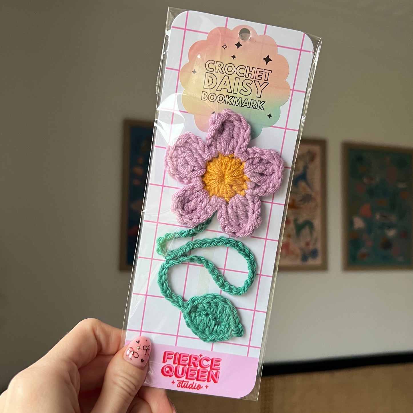 Crochet Daisy Bookmark