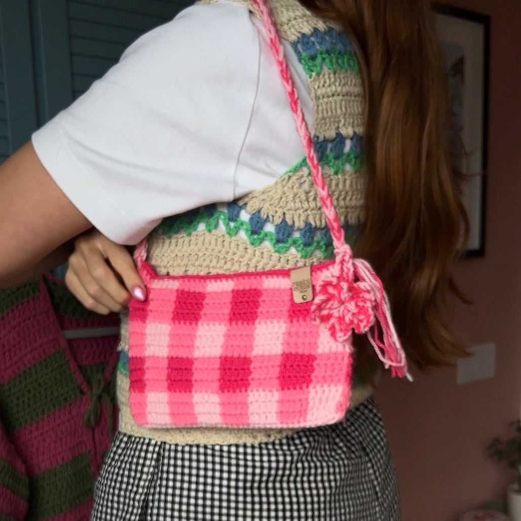 ONE OF A KIND // Crochet Bag with Zip